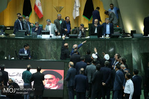 حاجی دلیگانی: امان از دست این مجلس!