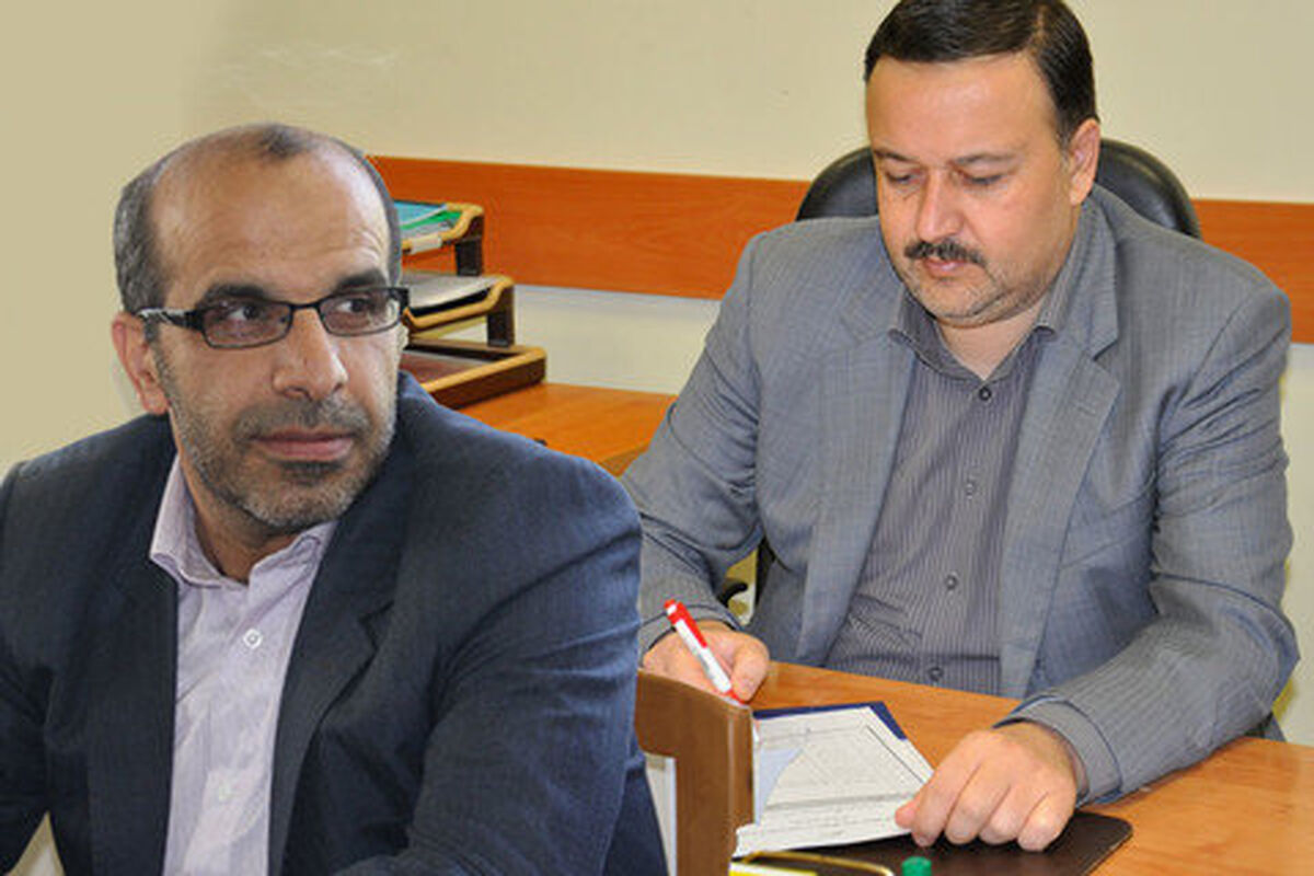 دکتر عباس عطوف