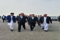 معاون اجرایی رئیس‌جمهور از کریدور ساحلی و ایستگاه راه‌آهن چابهار - زاهدان بازدید کرد