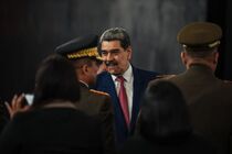 کاخ سفید سناریوی انتقال مادورو به کشور ثالث را بررسی می‌کند