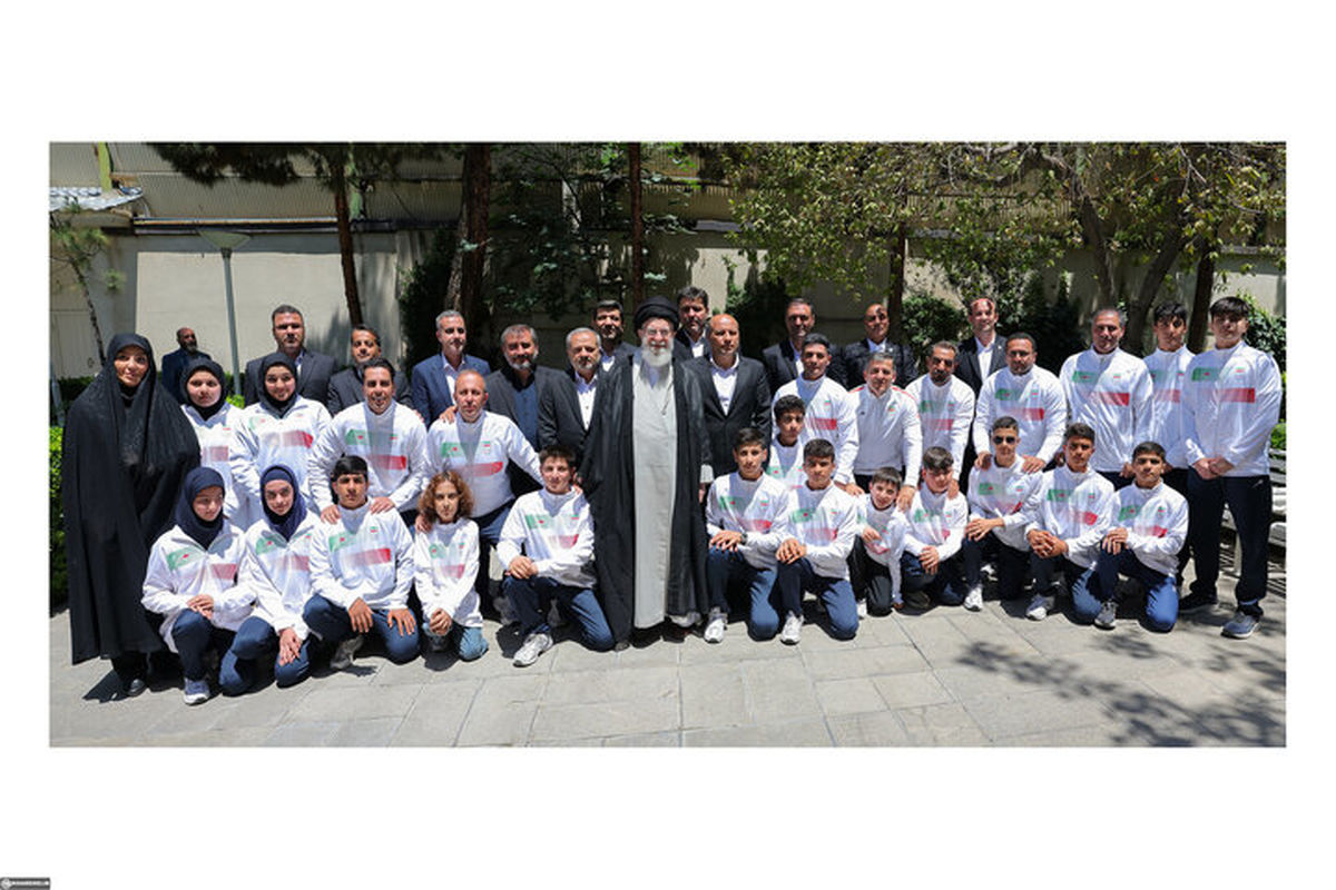 رهبرانقلاب