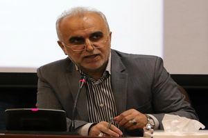 همچنان از شرایط بانک ها گلایه داریم