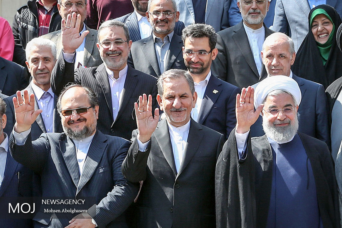 آخرین جلسه هیات دولت در سال96