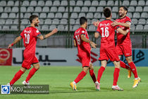 دیدار تیم های فوتبال ذوب آهن اصفهان و پرسپولیس