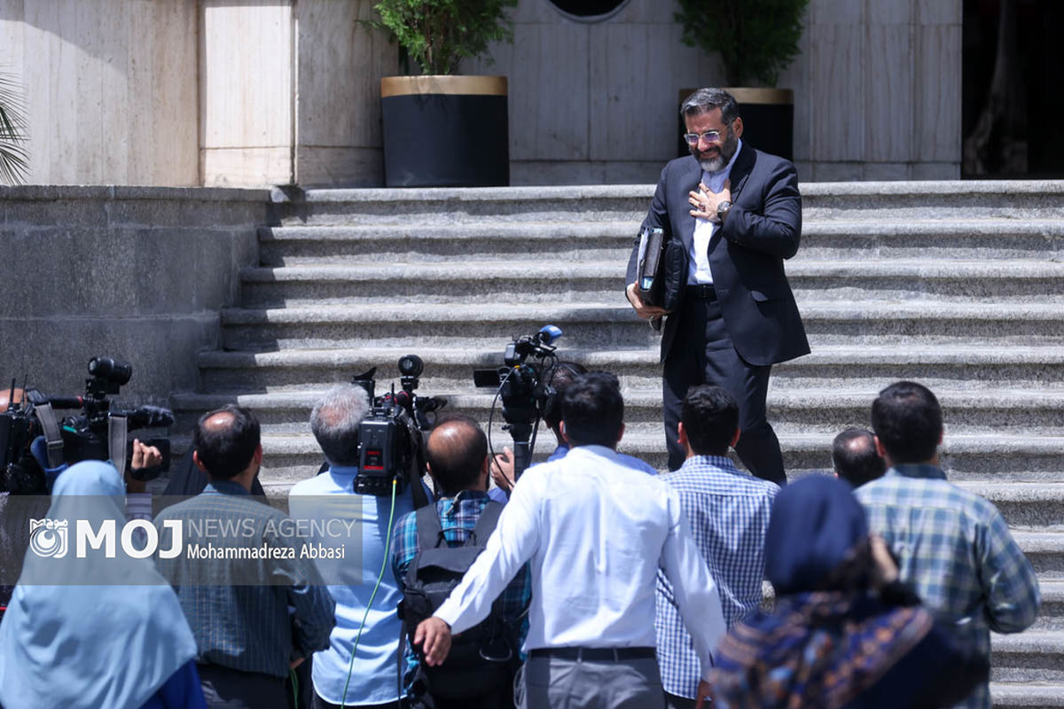 حاشیه جلسه هیات دولت - ۱۳ تیر