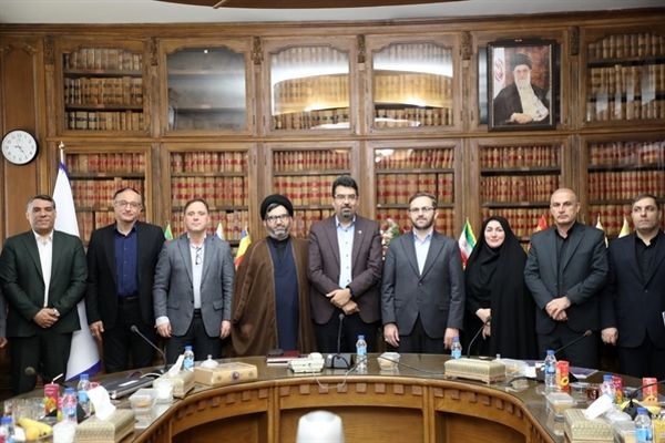 بازدید متقی‌نیا از انستیتو پاستور ایران / آمادگی بانک کشاورزی برای حمایت از بازسازی مراکز تحقیقاتی و تولیدی کشور
