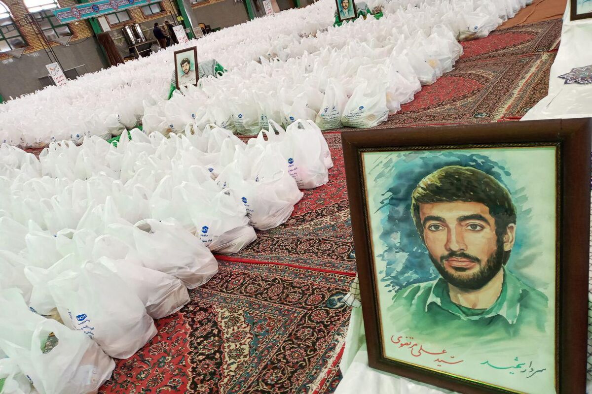 کمک مومنانه