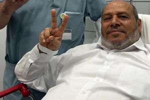 اولین تصویر خلیل الحیه پس از ترور ناموفق منتشر شد