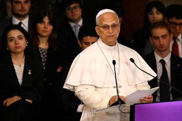 پاپ جنگ آمریکا و اسرائیل علیه ایران را ناعادلانه دانست