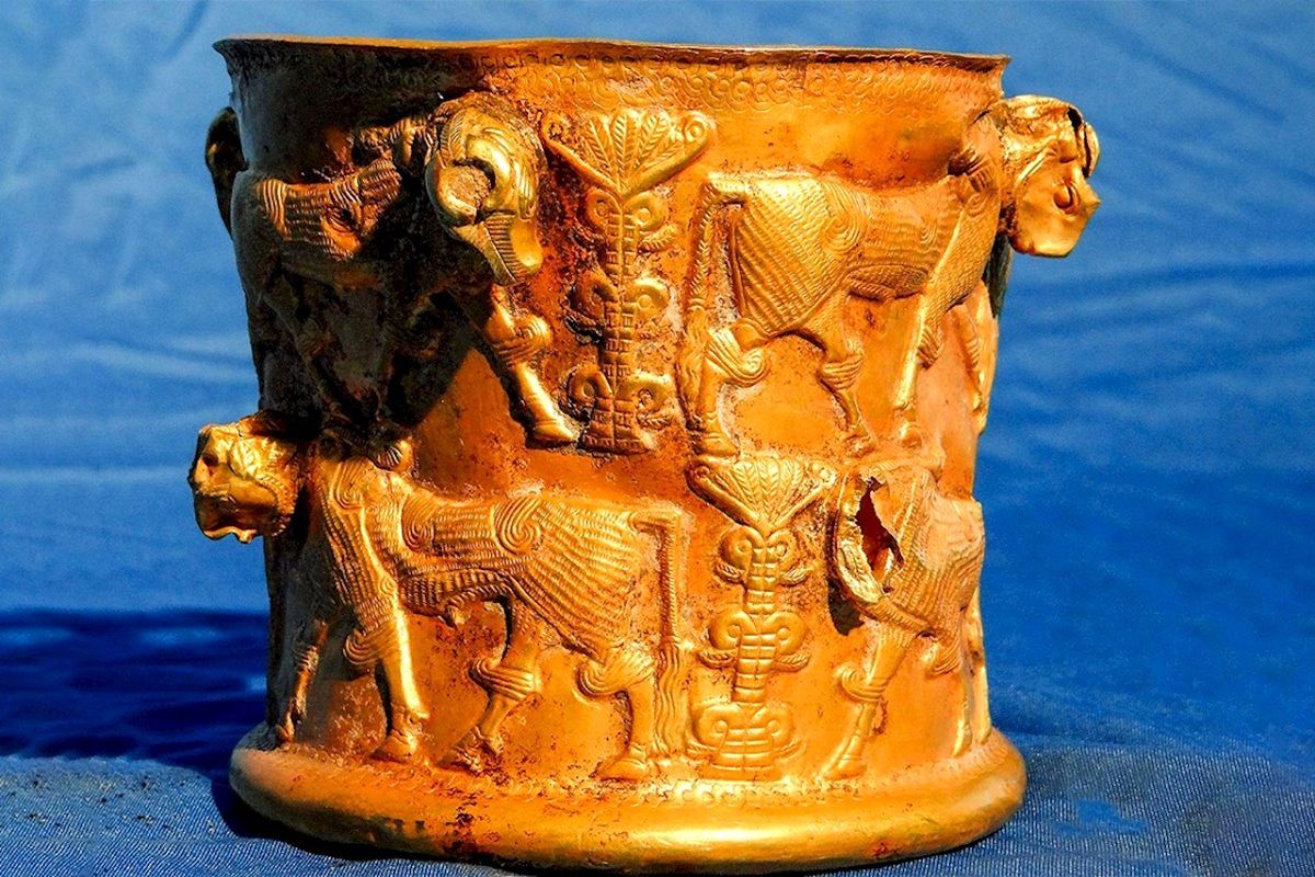 جام زرین مشگین شهر