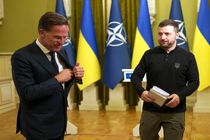 دبیرکل ناتو پیوستن آمریکا به طرح ضمانت‌های امنیتی اوکراین را اعلام کرد