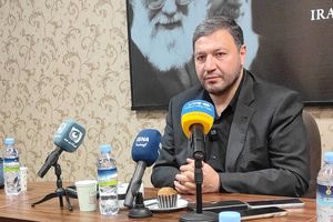مجلس در شرایط جنگی تعطیل‌بردار نیست/ترمیم کابینه دولت بعد از جنگ الزامی است