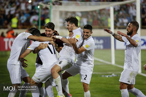 فیفا، فدراسیون فوتبال ایران را 10 هزار فرانک جریمه کرد