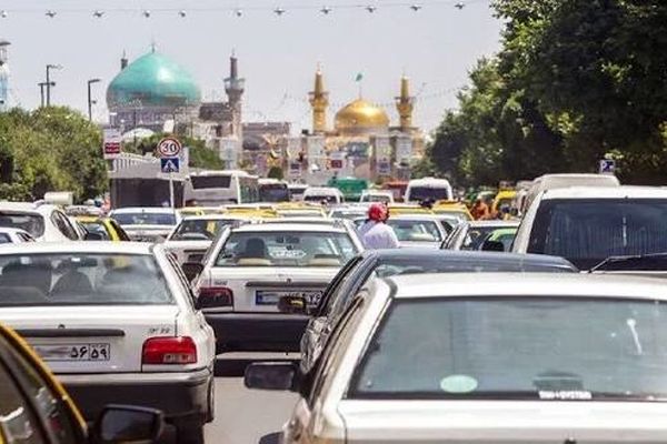 آزادراه‌های منتهی به تهران زیر بار ترافیک سنگین است