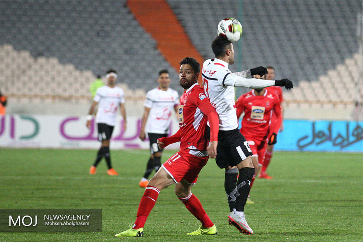 دیدار تیم های فوتبال پرسپولیس و پدیده مشهد