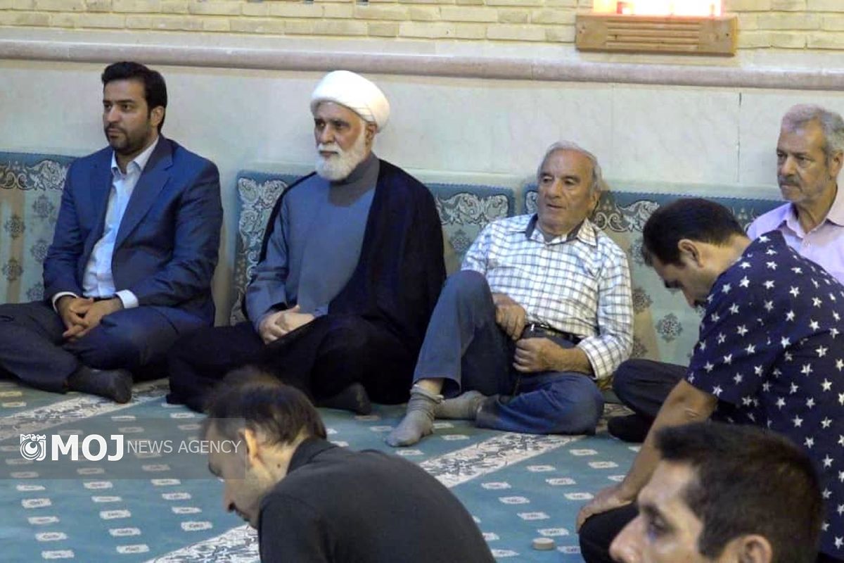 مراسم دعا برای سلامتی رییس جمهور در کیش