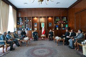 معاون نخست وزیر یمن با وزیر امور خارجه دیدار کرد