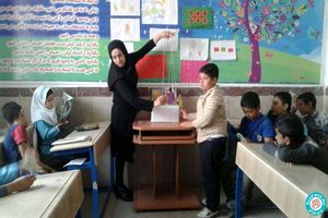 فراکسیون معلمان به  نظام رتبه بندی حقوق معلمان حساس است/ باید تکلیف استخدام معلمان را مشخص کنیم