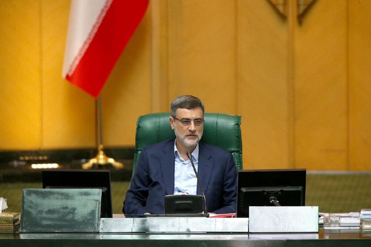 قاضی زاده هاشمی