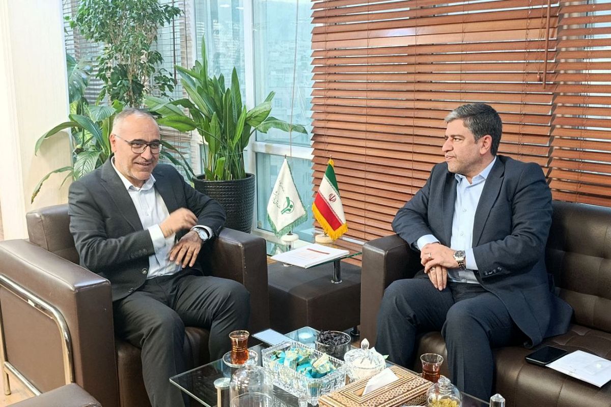 دیدار استاندار اردبیل با مدیرعامل صندوق بازنشستگی کشور