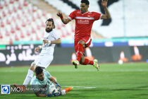 گزارش بازی ذوب آهن و پرسپولیس/ ذوب آهن 0 پرسپولیس 3