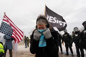 دونالد ترامپ معترضان آمریکایی تهدید کرد