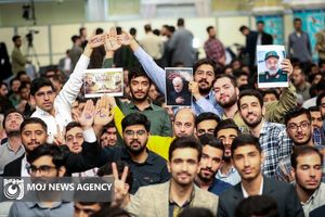 دیدار رمضانی دانشجویان با رهبر انقلاب
