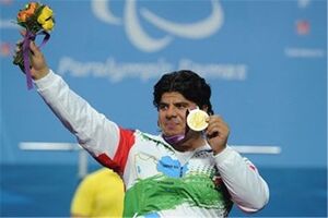 محرومیت فرزین بخشیده شد