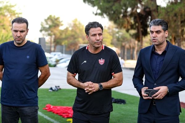 بازیکنان باقی‌مانده هرچه سریع‌تر به اردوی پرسپولیس اضافه شوند