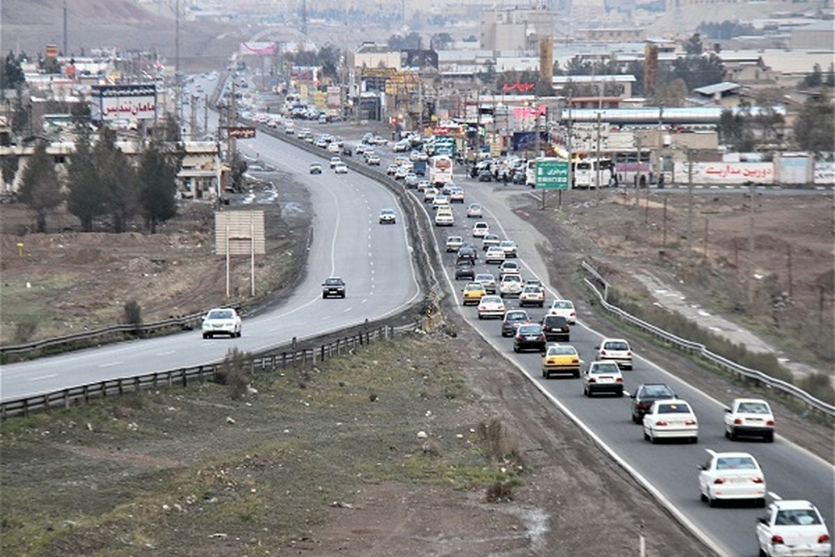 راه های قم و تردد خودرو