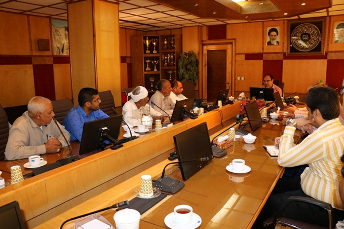 هوشنگ ملایی