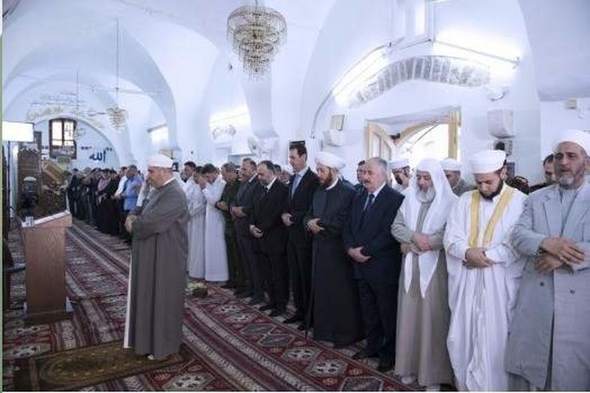 بشار اسد در نماز فطر