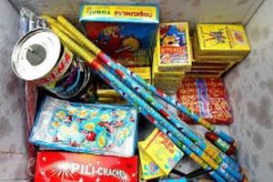 کشف بیش از ۲ هزار انواع مواد محترقه در اهواز