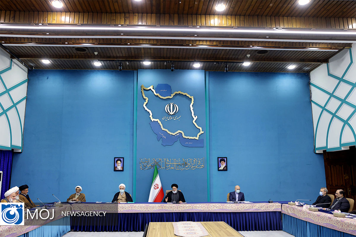 جلسه شورای عالی انقلاب فرهنگی