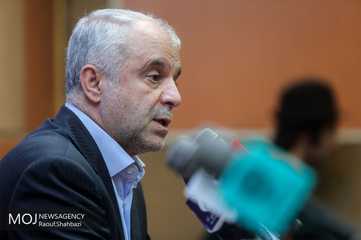 نشست خبری چهل سال با رسانه ها