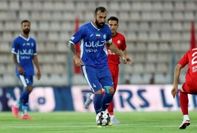 پزشکان استقلال برای رساندن چشمی به هفته اول لیگ برتر در تلاش هستند