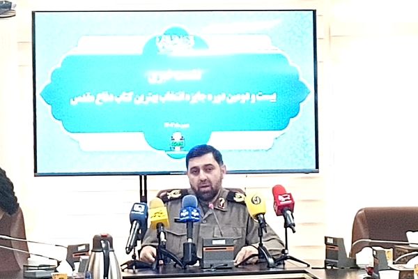 انتقال مفاهیم ایثار و مقاومت به نسل‌های آینده ضروری است