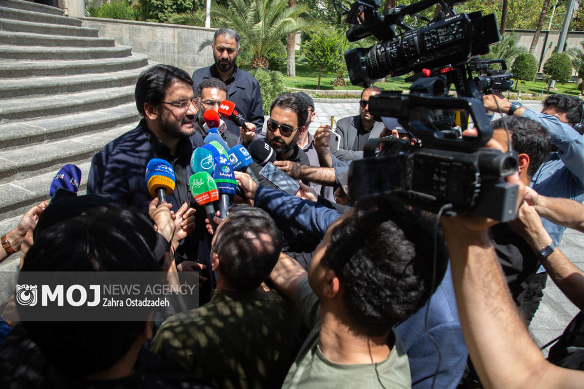 حاشیه جلسه هیات دولت - ۲۷ تیر