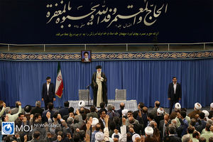 دیدار دست‌اندرکاران و کارگزاران حج با مقام معظم رهبری