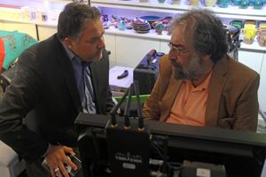 بازدید مدیرعامل فارابى از پشت صحنه «قاتل اهلى»