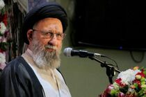 مسئولان انتظامی و امنیتی باید قاتل و عامل قتل امام جمعه رضا آباد را شناسایی کنند