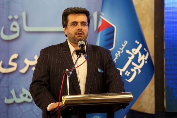 فعالیت های اقتصادی اتاق بازرگانی باید به دور از نگاه سیاسی باشد
