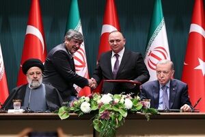 موافقتنامه اتصال شبکه‌های برق ترکیه و ایران امضاء شد