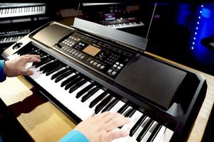 کیبورد و ارگ یکی نیستند/کیبورد ساز نیست!