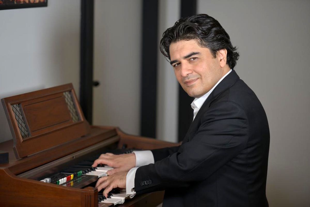 سامان احتشامی