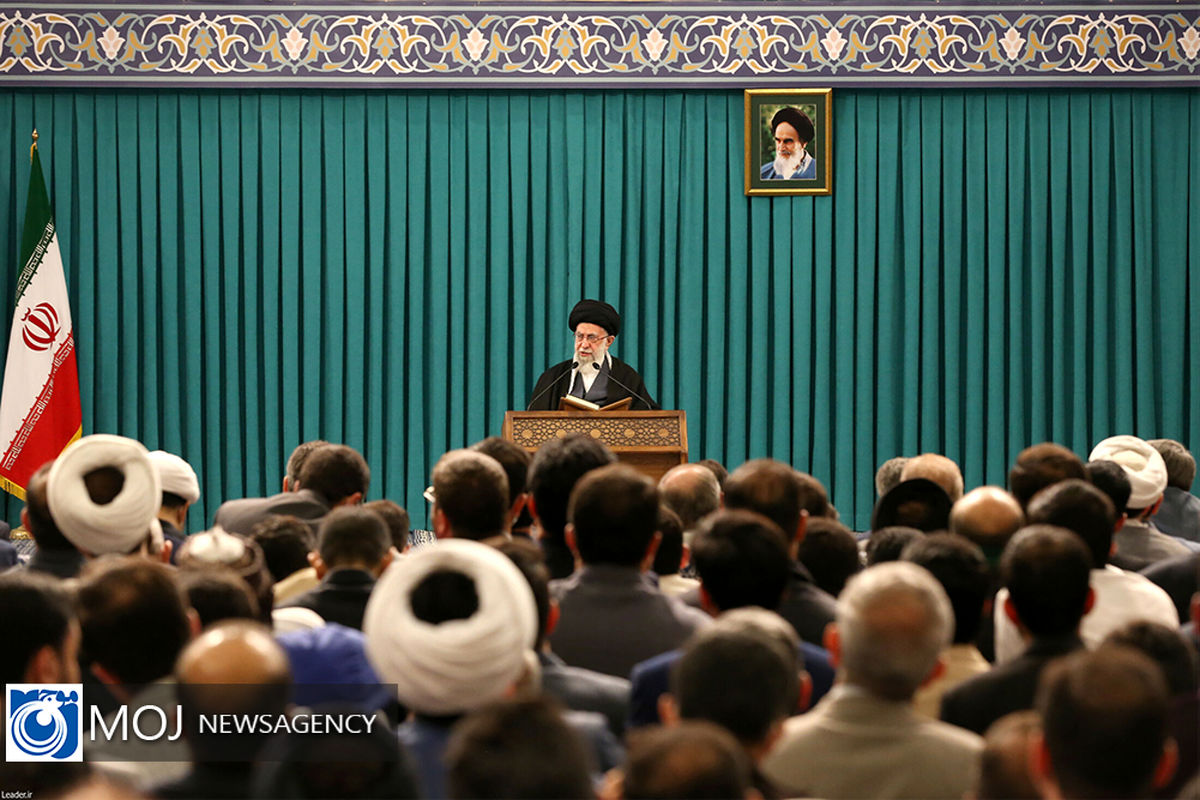 محفل انس با قرآن کریم در اولین روز ماه مبارک رمضان با حضور رهبر انقلاب