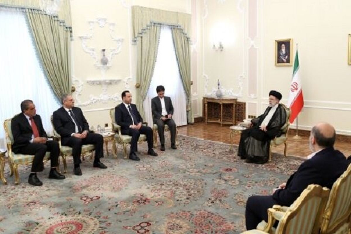 رئیس جمهور در آئین دریافت استوارنامه سفیر جدید لیبی