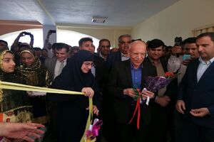 آمار رو به رشد ترک تحصیل دانش‌آموزان مینابی به دلیل فقر/درس خواندن در دمای 55 درجه بدون کولر