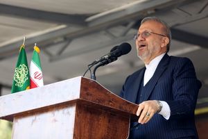 13 آبان، نقطه عطف مبارزه با طاغوت و اوج‌گیری نهضت اسلامی است