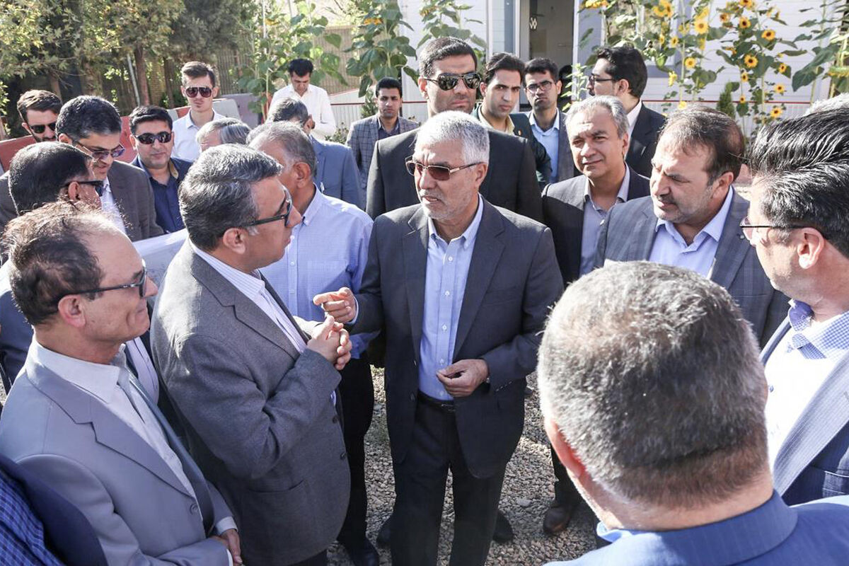 استاندار فارس در جریان بازدید از مجتمع صنعتی میر مطهری